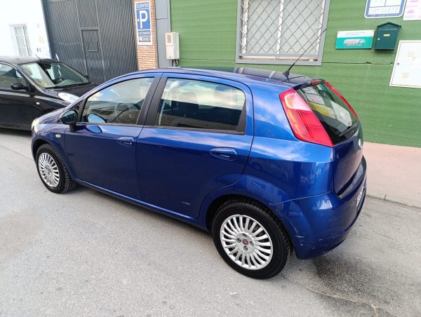 FIAT GRANDE PUNTO 1.4 GASOLINA( ETIQUETA C) - Imagen 5