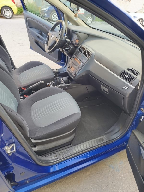 FIAT GRANDE PUNTO 1.4 GASOLINA( ETIQUETA C) - Imagen 7