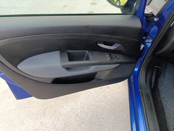 FIAT GRANDE PUNTO 1.4 GASOLINA( ETIQUETA C) - Imagen 11