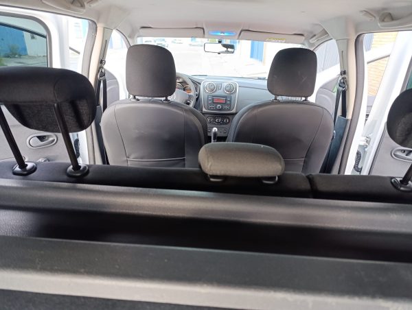 DACIA LOGAN MCV FAMILIAR 1.5 dCi LAUREATE - Imagen 14