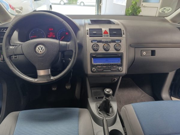 VOLKSWAGEN TOURAN 1.9 TDi EDITION - Imagen 8