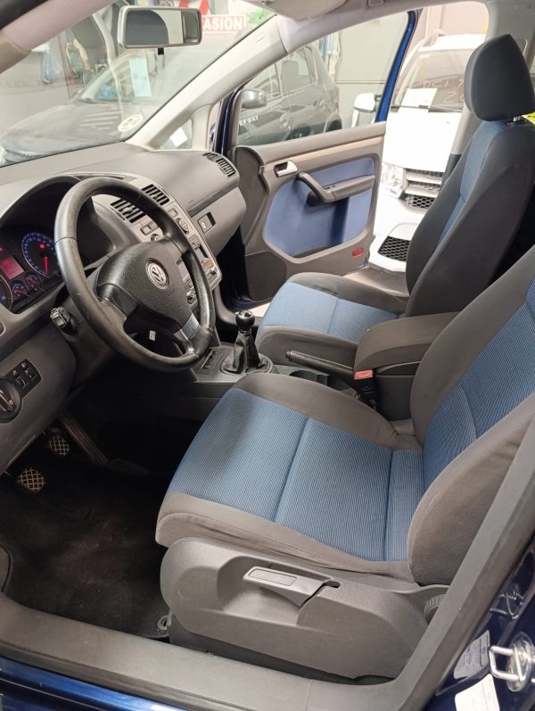 VOLKSWAGEN TOURAN 1.9 TDi EDITION - Imagen 10