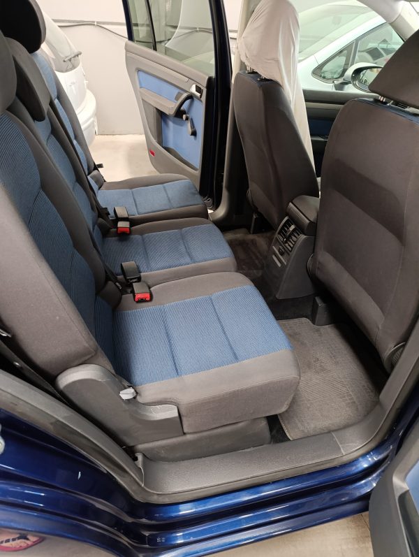 VOLKSWAGEN TOURAN 1.9 TDi EDITION - Imagen 13