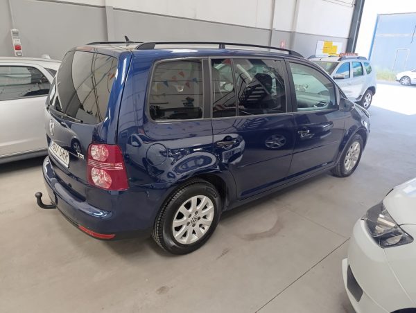 VOLKSWAGEN TOURAN 1.9 TDi EDITION - Imagen 6