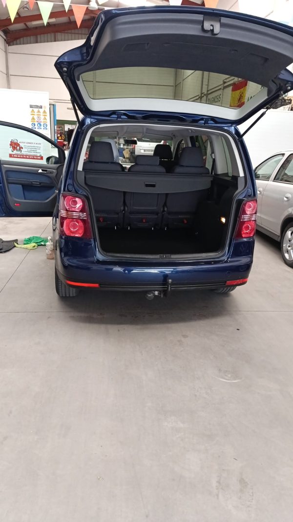 VOLKSWAGEN TOURAN 1.9 TDi EDITION - Imagen 7