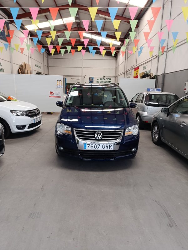 VOLKSWAGEN TOURAN 1.9 TDi EDITION