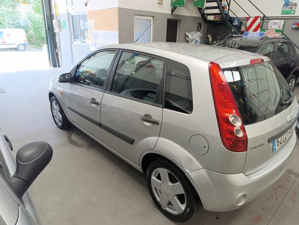 FORD FIESTA TDCI 1.6 90 CV - Imagen 8