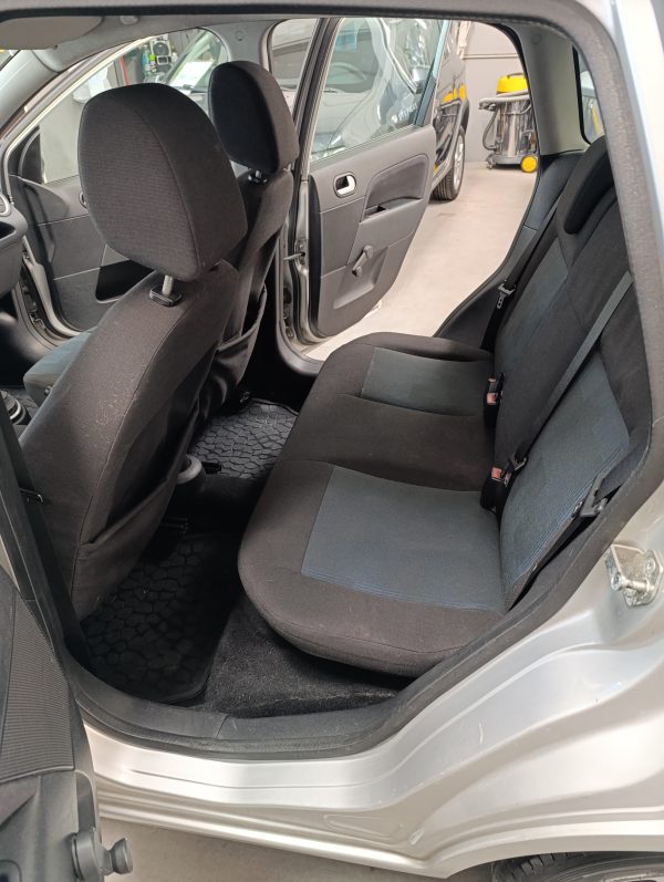 FORD FIESTA TDCI 1.6 90 CV - Imagen 11