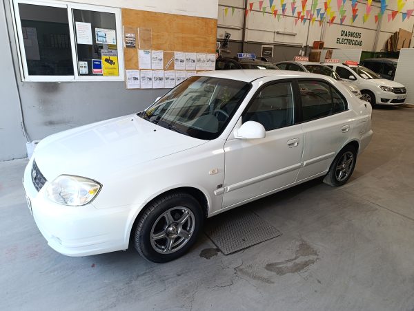 HYUNDAY ACENT CRDI 85 CV - Imagen 4