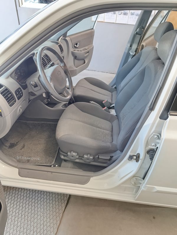 HYUNDAY ACENT CRDI 85 CV - Imagen 8