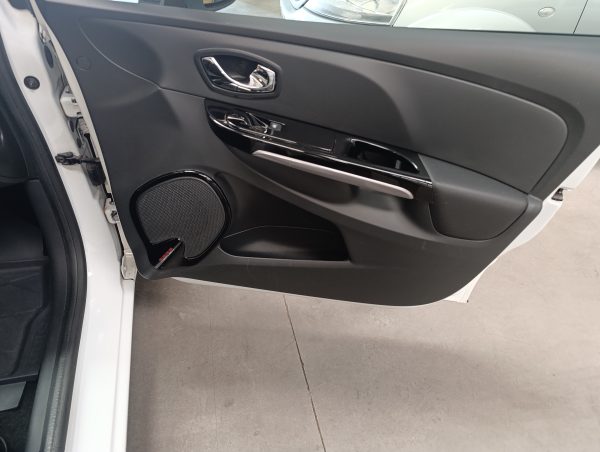 RENAULT CLIO DCI 90CV 2015 - Imagen 5