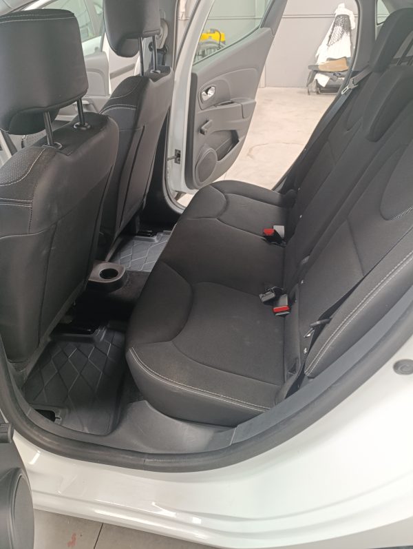 RENAULT CLIO DCI 90CV 2015 - Imagen 8