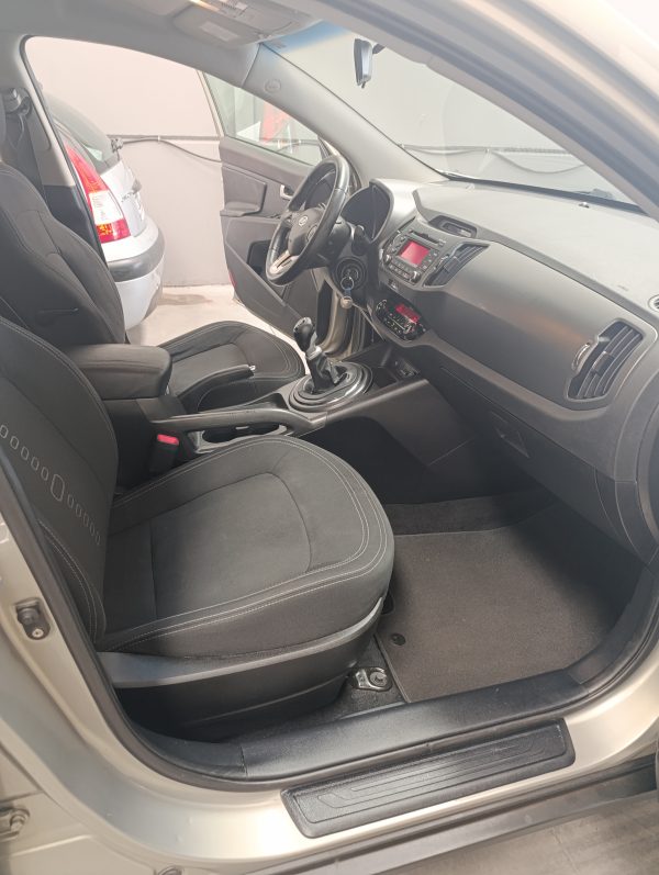 KIA SPORTAGE 1.7 CRDI 115 CV - Imagen 9