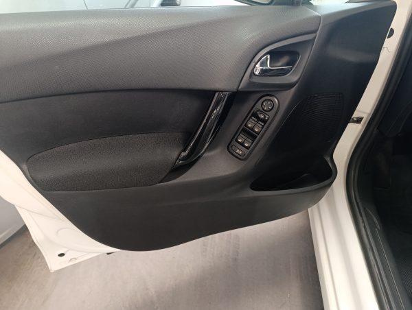CITROEN C 3 HDI 1.6 90 CV - Imagen 7
