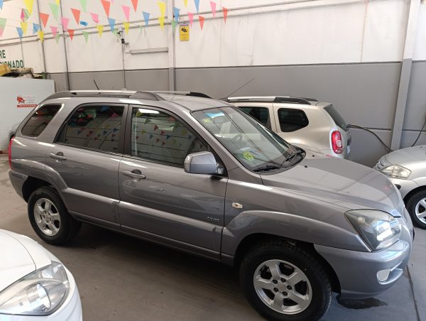 KIA SPORTAGE 2.0 CRDI 140 CV 4X4  (RESERVADO) - Imagen 4