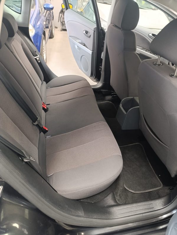 SEAT LEON 1.9 TDi STYLE ECOMOTIVE - Imagen 9