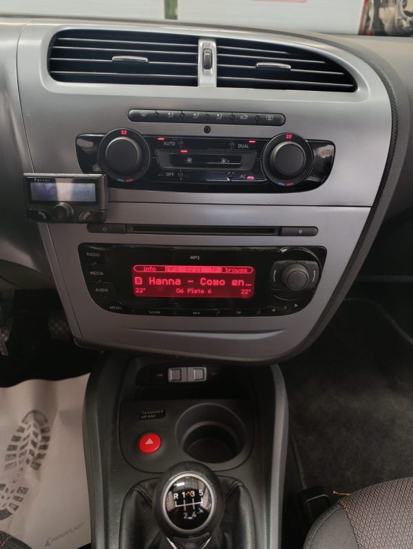 SEAT LEON 1.9 TDi STYLE ECOMOTIVE - Imagen 14
