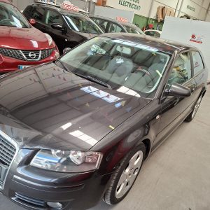 AUDI A 3 TDI 105 CV.