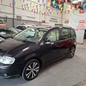 VOLKSWAGEN TOURAN 2.0 TDi TRENDLINE